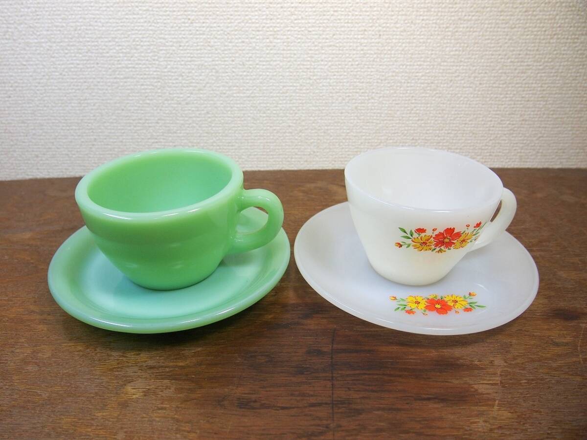 [ old thing ] Fire King. cup & saucer 2 piece 