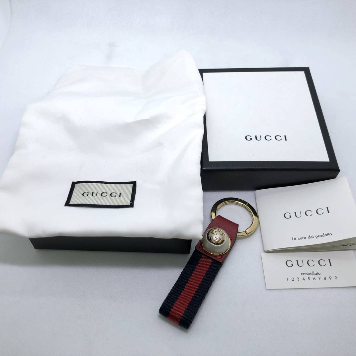 GUCCI グッチ　シェリーライン パール　キーリング　キーチェーン　インターロッキングロゴ　キーホルダー ネイビー レッド