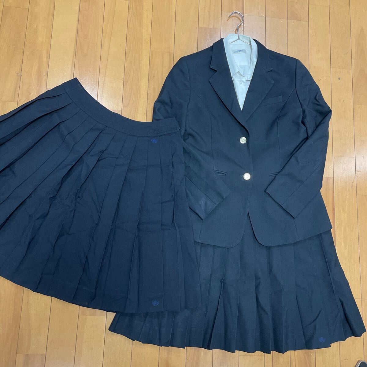 7 5 コスプレ衣装 冬 制服 上下セット ブレザー ブラウス 冬スカート 夏スカート 羽島北の画像1