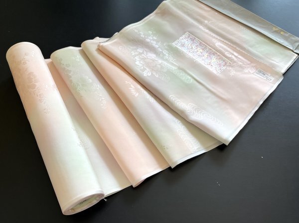 KIRUKIRU new old goods cloth long kimono-like garment [....] silk width 37... gradation ground .... water . peace flower peace pattern floral print raw materials material cloth remake Japanese clothing manufacture 