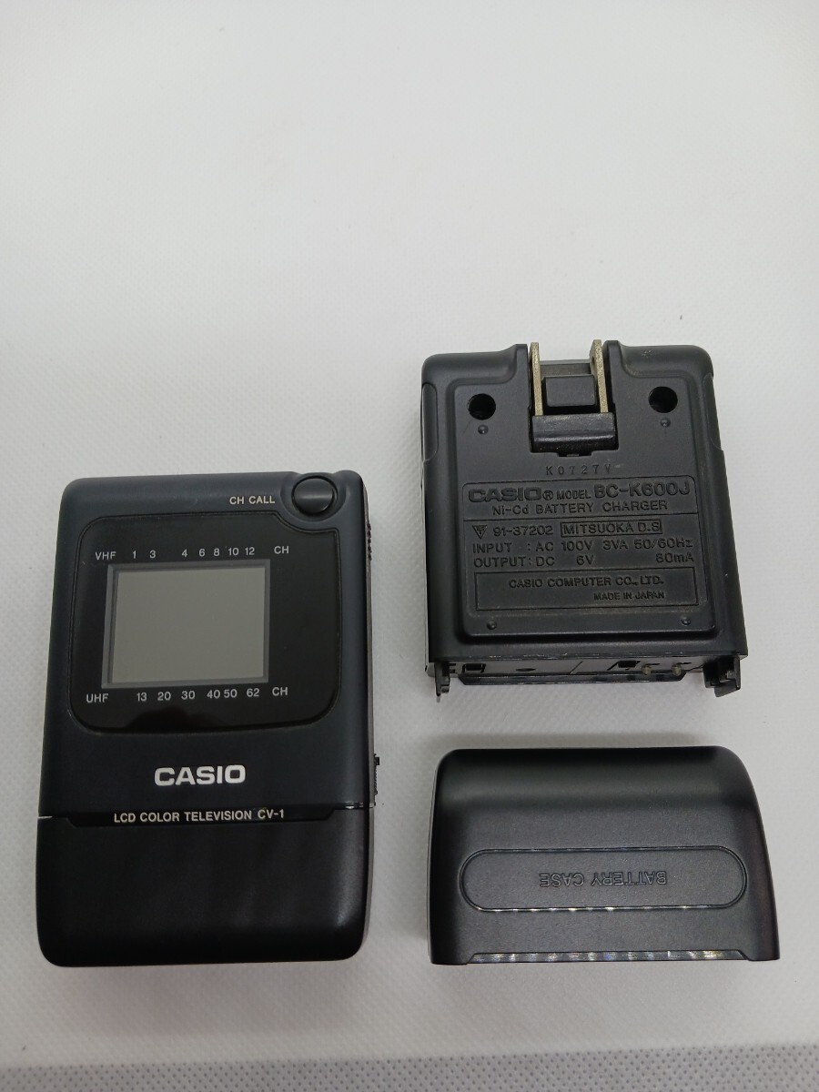 1円～ CASIO CV-1 社会の窓 1.4型 超小型液晶カラーテレビ 1992年製 レア 希少 思い出 レトロ 通電未確認 動作未確認 の画像1