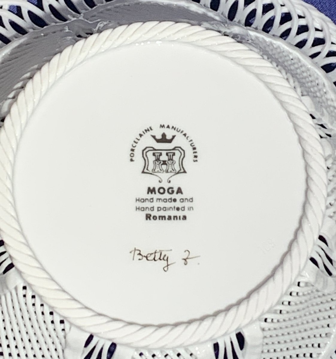 【未使用品】MOGA ROMANIA 洋食器 小物入れ お菓子皿 ローズ ハンドメイド_画像4