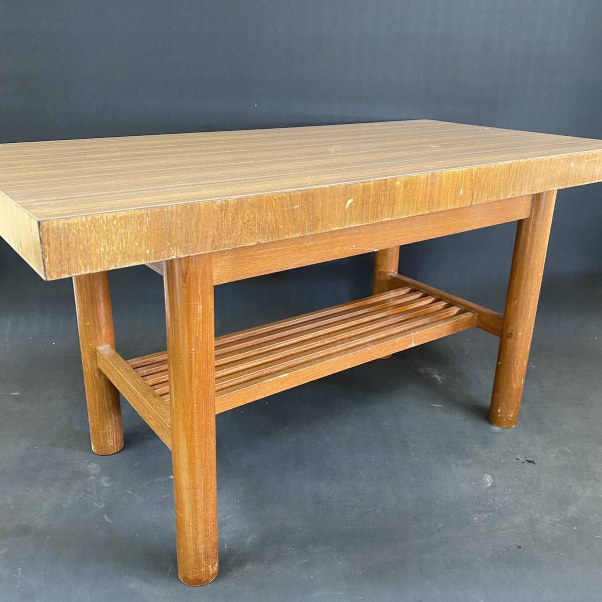 K2652 レトロ 机 ソファテーブル 幅90.5cm×奥行45cm×高さ48.5cm ローテーブル センターテーブル 木製 ヴィンテージ 作業台 ナチュラルの画像1