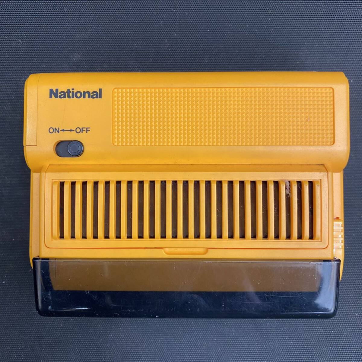 K2725 National ナショナル レコードクリーナー 乾電池式 BH-651 箱入り 取り扱い説明書付き ジャンク_画像2