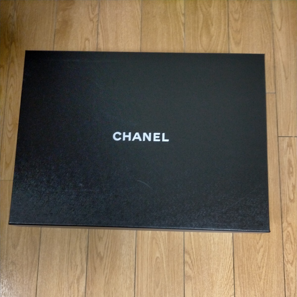 ★【送料無料】CHANEL/シャネル◇空箱/箱のみ/収納ケース/保存箱/44.5×33.0×11.5cm _画像1