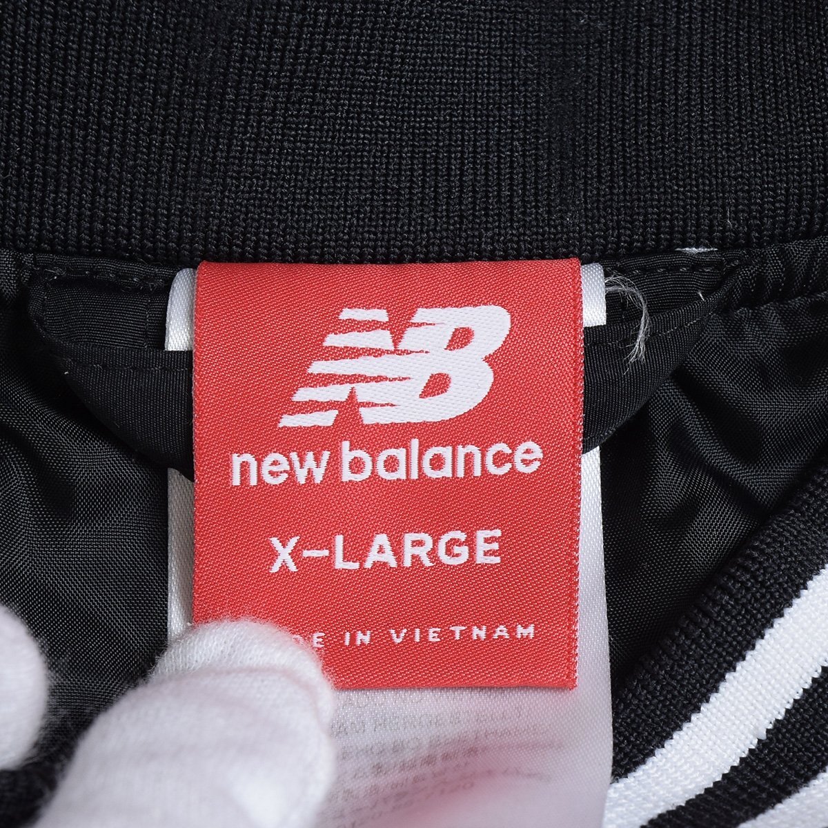 ◇497808 NEW BALANCE ニューバランス ◆ブルゾン スタジアムジャンパー ロゴバックプリント スタジャン サイズXL レディース ブラック_画像5