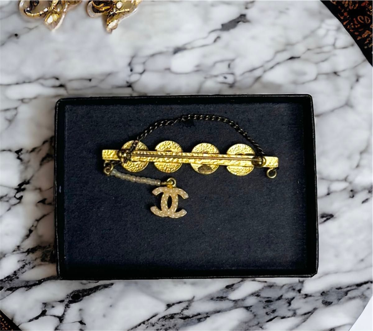 【美品 】ヴィンテージ CHANEL シャネル ブローチ パール 真珠 ダイヤモンド  アクセサリー ゴールド レア ブレスレット