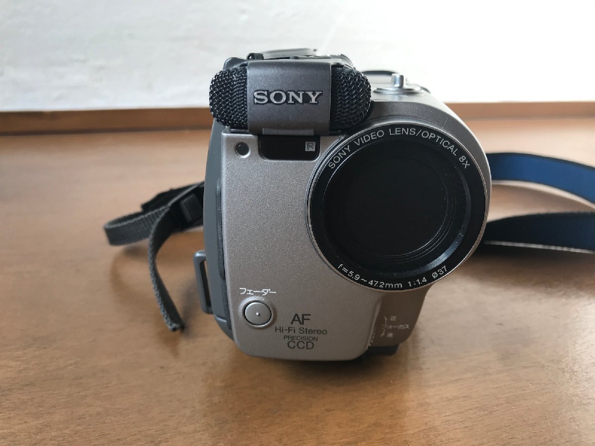 【中古】SONY CCD-TR2 Hi8 ビデオカメラ ソニー ハンディカム 8ミリビデオカメラ ハードケース付 動作品の画像5