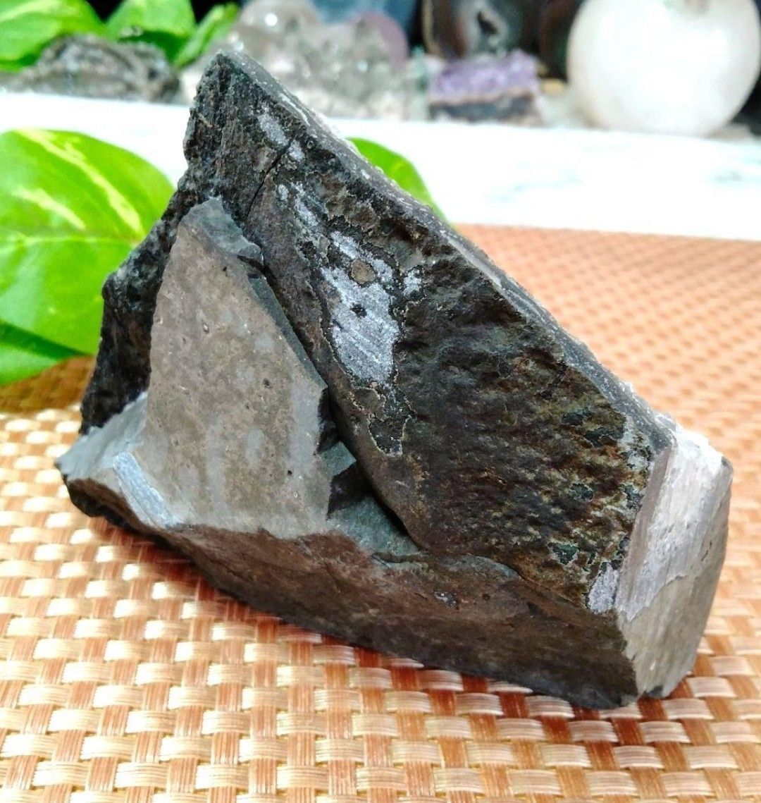 ★神秘的★天然石 670ｇ ウルグアイ産 アメジストドーム クラスター 原石