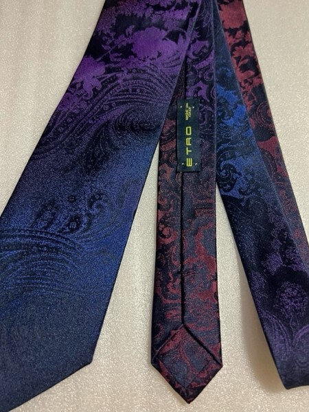 極美品◆ETRO◆青紫赤グラデーション花柄ペイズリーネクタイ◆イタリア製◆ブルーネイビー/パープル/ワインボルドー◆ボタニカル柄◆エトロ_画像5