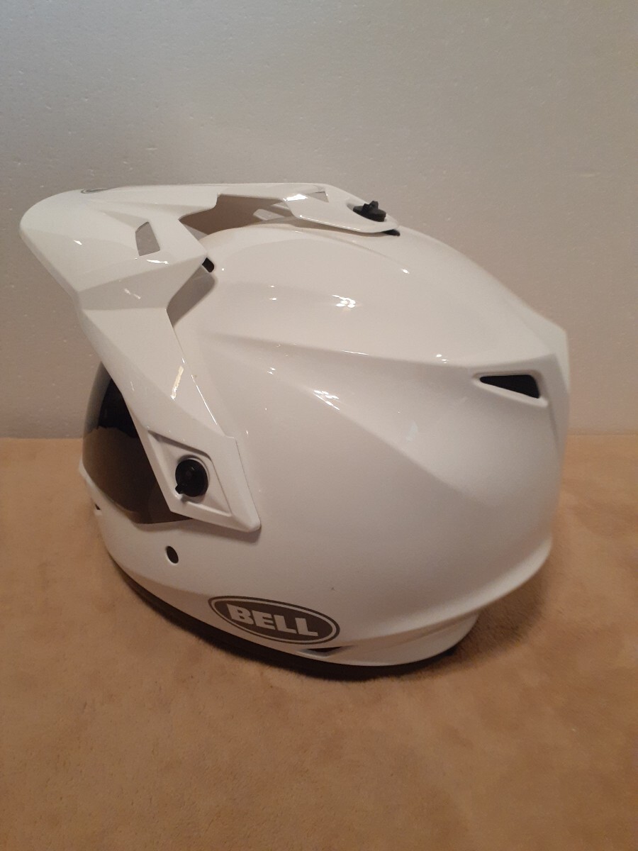 BELL MX-9 ADVENTURE MIPS バイザー付ヘルメット　ホワイト　Lサイズ　良品_BELLステッカーの右上に小さい点キズ