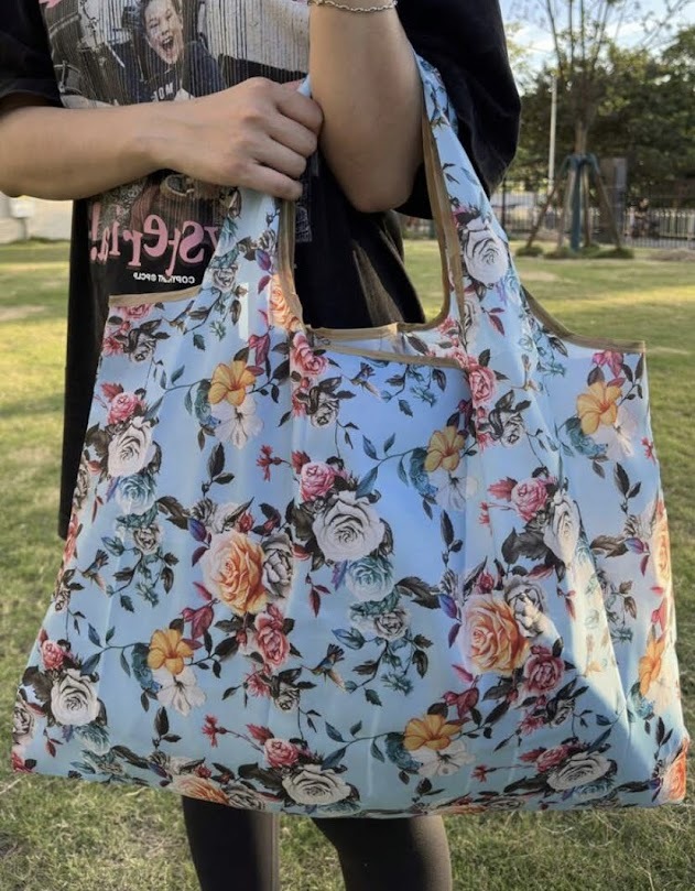 ■新品■エコバッグ【花】【バラ】【ブルー】薔薇　大容量　コンパクト　簡単　　かわいい　便利　ショッピングバッグ