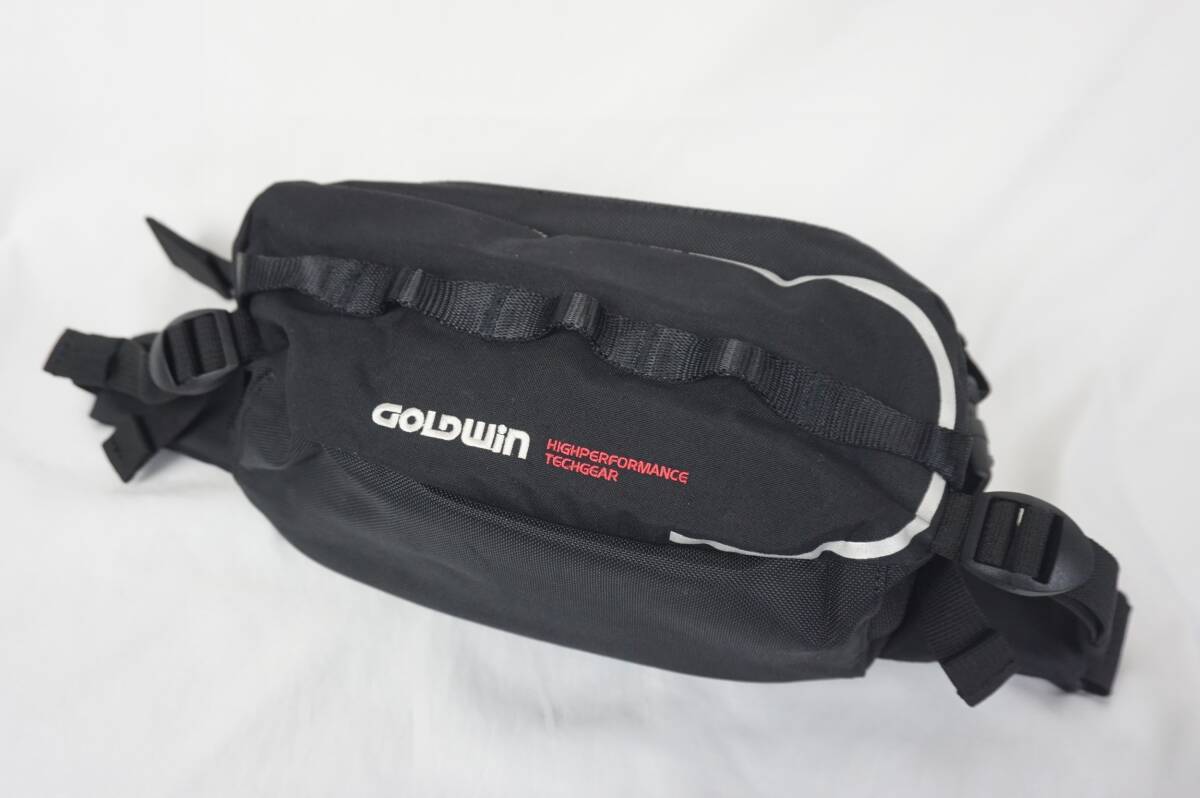 A256/GOLDWIN/ゴールドウイン/バッグ/TOURING WAIST BAG/ウエストバッグ/ブラック/WATER PROOF POCKET/_画像2