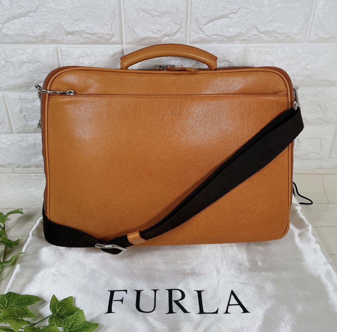 1スタ FURLA フルラ 2WAY バッグ レザー ブリーフケース ビジネス ショルダーバッグ 斜め掛け メンズ 男性 内側総ロゴ A4サイズ対応 _画像1