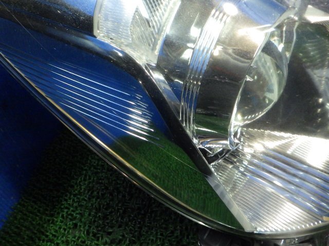 [B] Toyota original halogen head light headlamp right / driver`s seat side KOITO 74-1 KGJ10 IQ I cue NGJ10