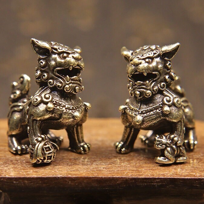 2個 獅子 狛犬 守護 置物 置き物 銅製 銅の画像1