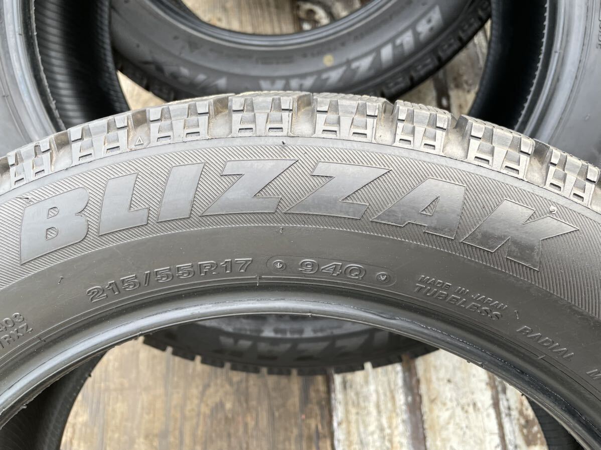 イボ有り！美品！B.S BLIZZAK VRX 215/55R17 4本 2019年2本と2018年2本_画像8