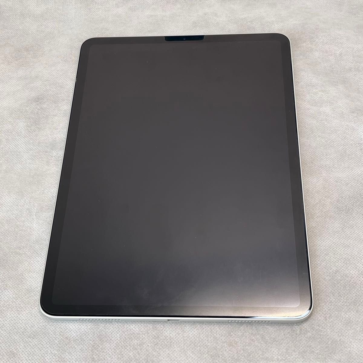 iPad Pro 11インチ 128GB 2020 Wi-Fi シルバー + 純正キーボード(Magic Keyboard)