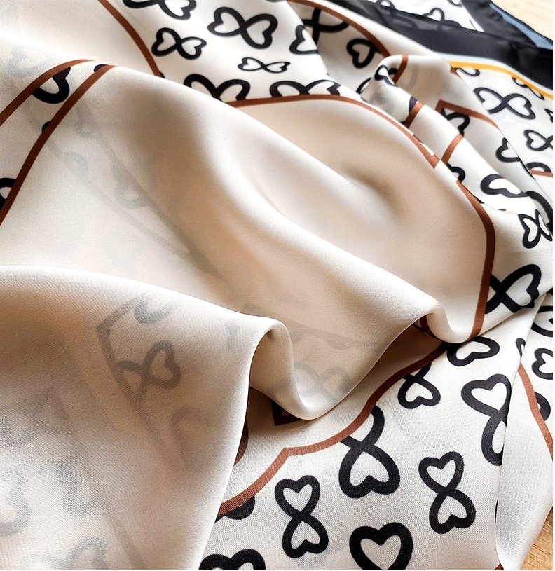 【W-19】新品レディース スカーフ上品ストール シルク風 春夏 長方形 多機能 ネッカチーフ_画像4