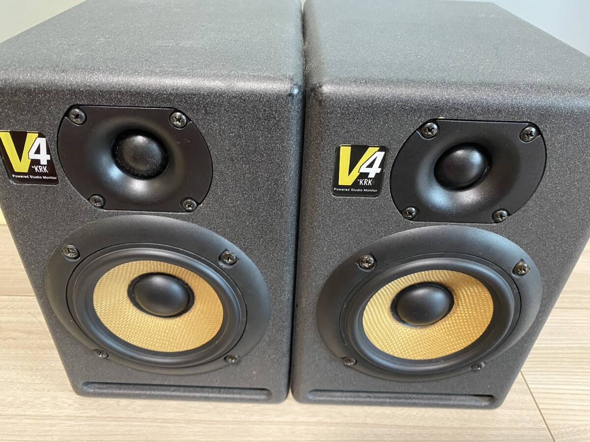 KRK V4　マバヌアmabanua使用MPC　パワードモニタースピーカー　USAカルフォルニア　いい音出します！！　動作確認済み_画像2