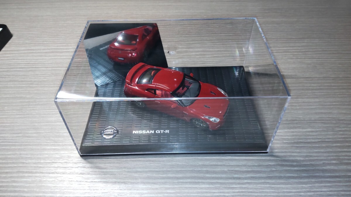 NISSAN GT-R R35 赤 1/43 モデルカーコレクション ミニカー_画像7