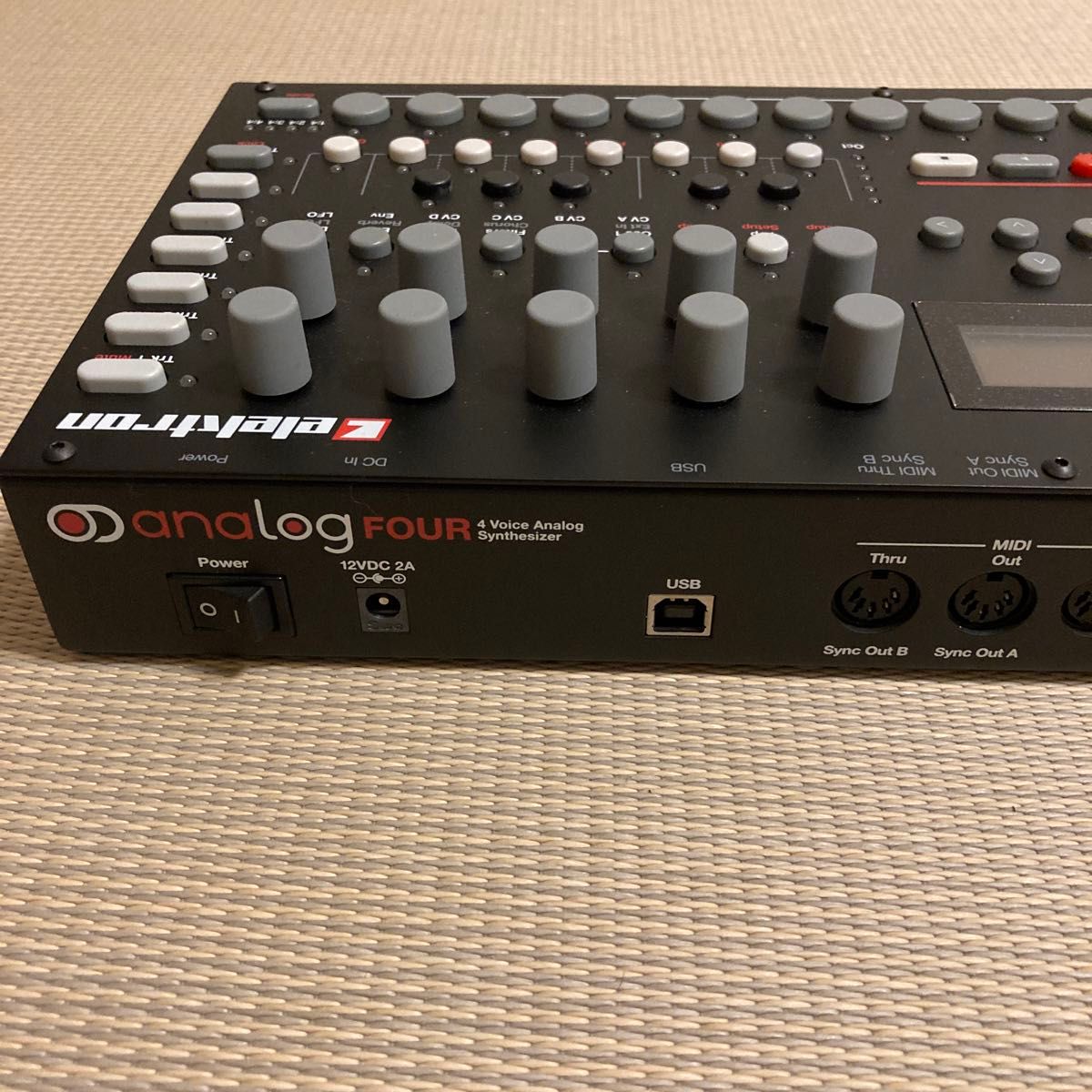 Elektron Analog Four アナログシンセサイザー