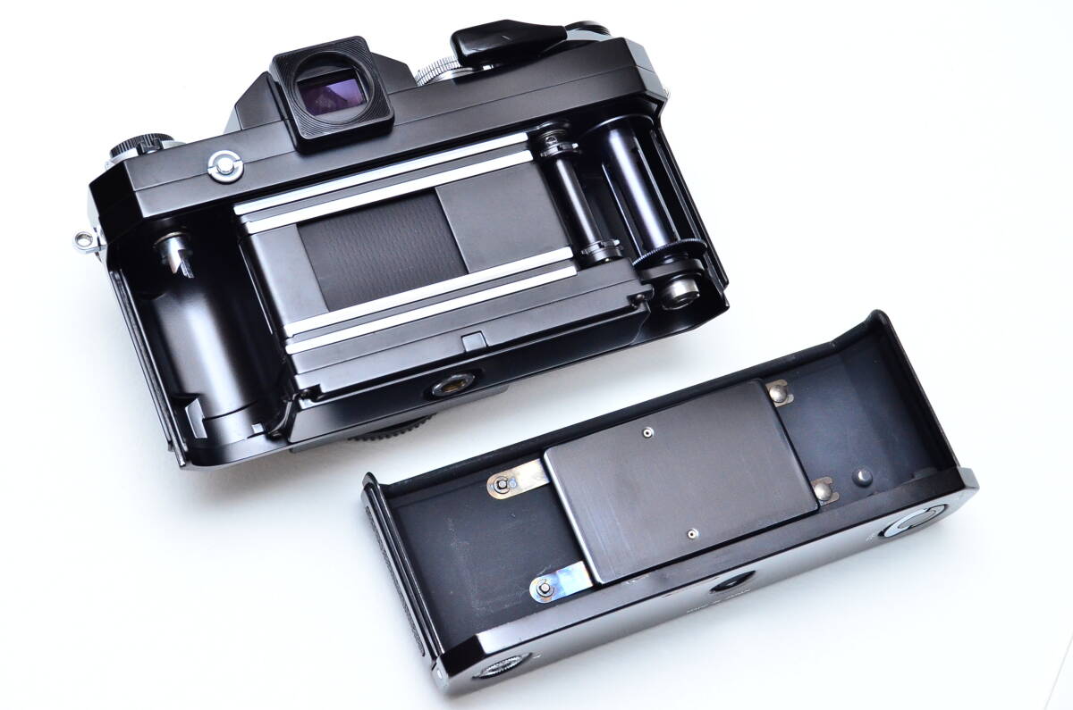 Nikon Fアイレベル Black Body 後期型 #735 - ニコン|一眼レフ Nikon Fアイレベル Black Body 後期型 #735 - ニコン|一眼レフ