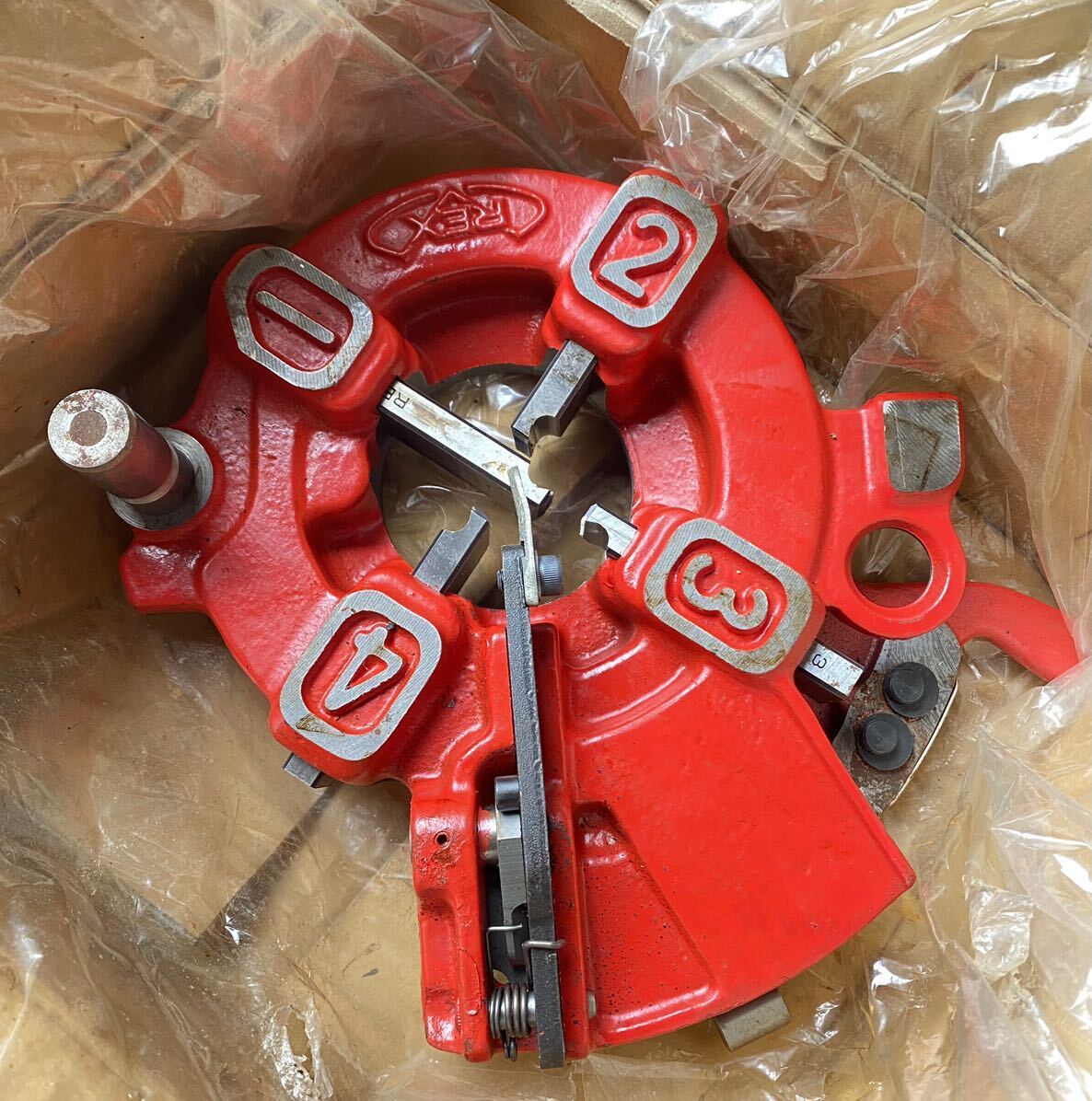 REX 自動切上ダイヘッド 15A-20A AUTOⅢ DIE HEAD 管NO.A10 REX 自動切上ダイヘッド 15A-20A AUTOⅢ DIE HEAD 管NO.A10