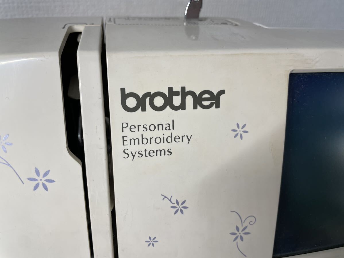 brother ブラザー コンピューターミシン EM9890シリーズ ホワイト 通電確認済み 裁縫 ハンドクラフト の画像3