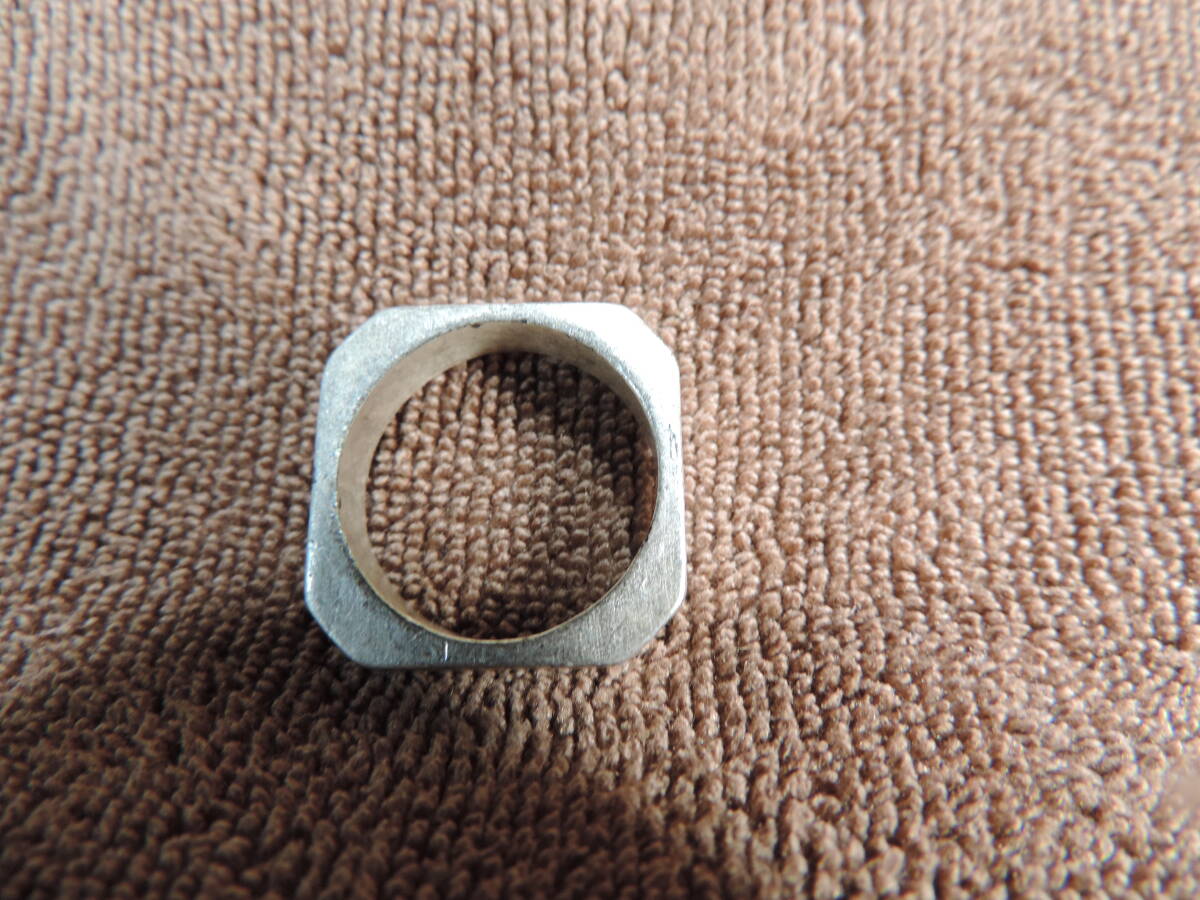 GUESS ゲス ・指輪・美品・中古品・縦21ミリ、横21ミリ・5.10g_画像5