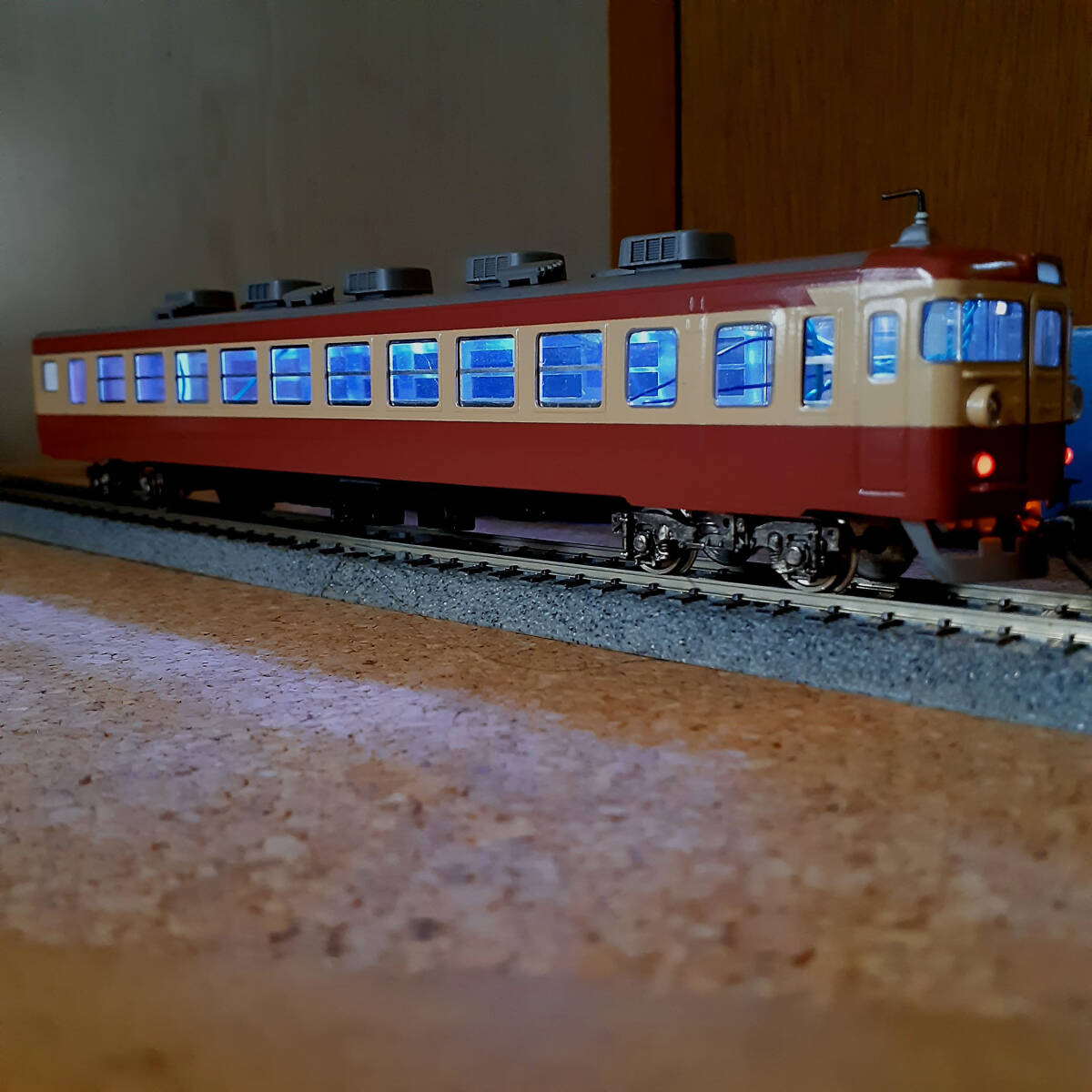 ● KTM カツミ 国鉄457系電車 交直流急行型電車 クモハ475形 動作確認済み ●_室内灯LED交換(ちょっと青っぽいかな？）