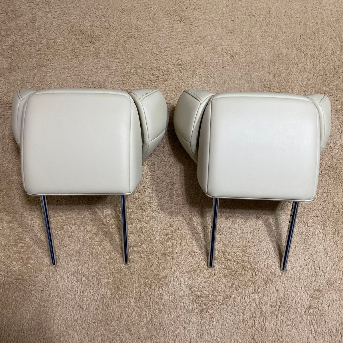 美品】トヨタ 30系アルファード ヴェルファイア 2列目 美品】トヨタ 30系アルファード ヴェルファイア 2列目