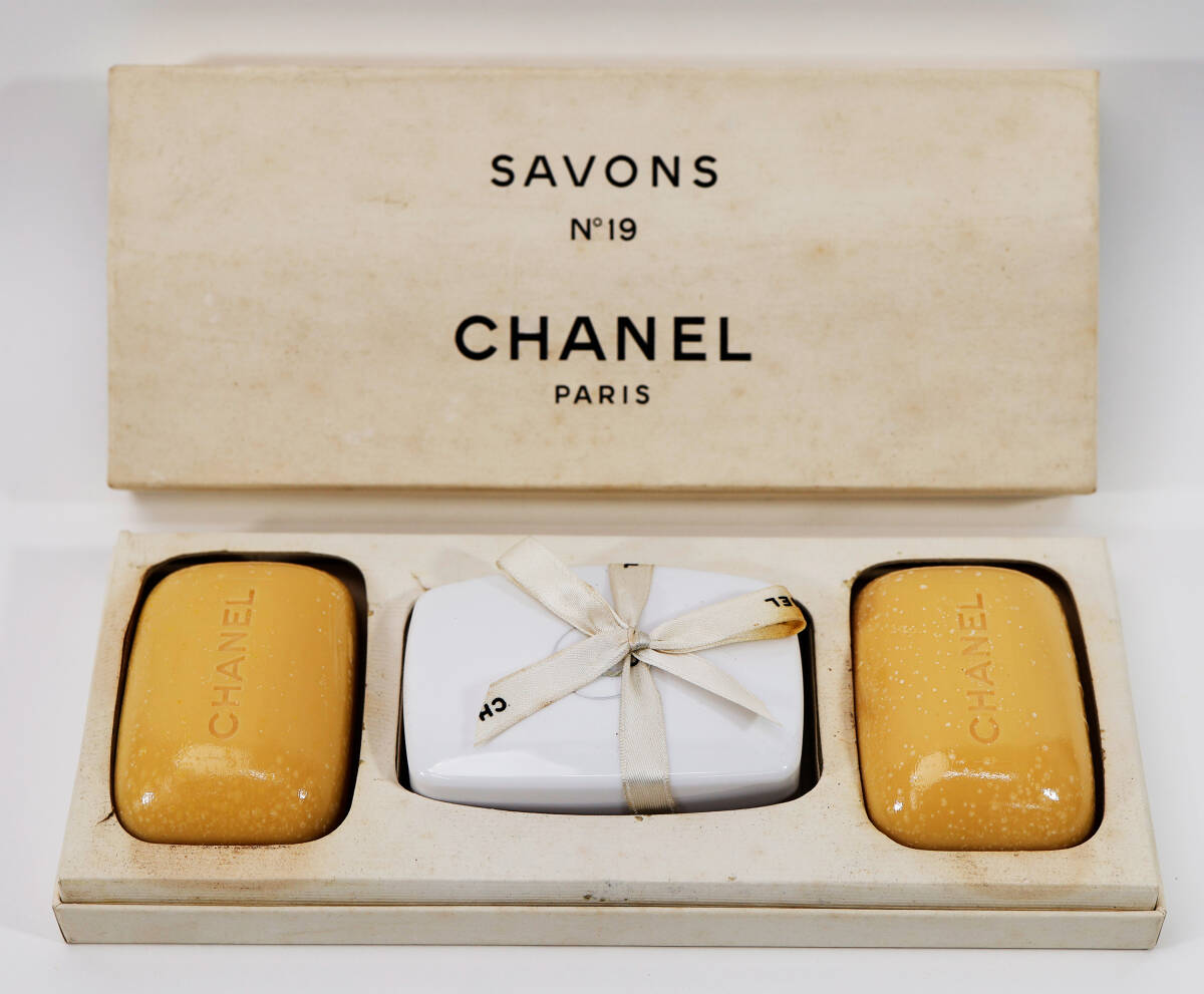 CHANEL/シャネル SAVONS サヴォン N°19 石鹸/ソープ 3個 石鹸Box付 せっけん 未使用保管品の画像1