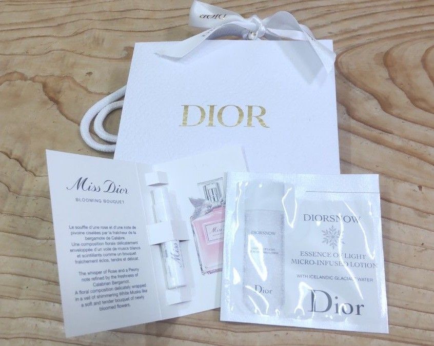 Dior ディオール　ブルーミングブーケ香水＆ローションサンプル（ショップ袋付）