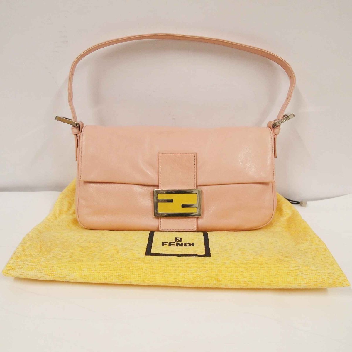 【保存袋あり】FENDI マンマバケット 2308-26424＜バッグ＞フェンディ レディース ブランド ワンショルダー ピンク系 シルバー金具