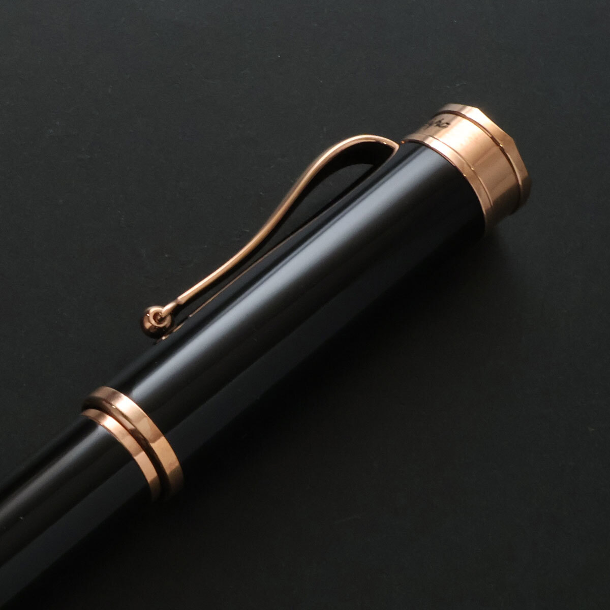 9102* Montegrappa * fountain pen * regular price 41,800 jpy *du car re* black & pink gold * Precious resin *Montegrappa Italy made * new goods 