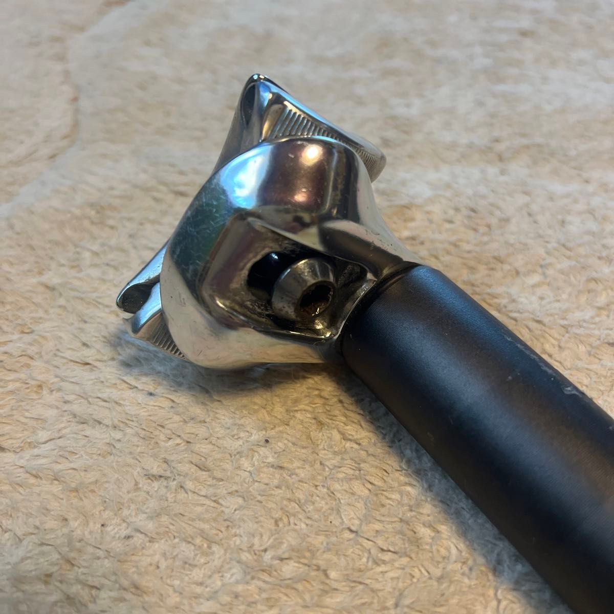 ★KALLOY シートポスト Φ27.2mm 長さ320mm アルミ製★自転車 MTB ATB ロード クロスバイク ミニベロ 希少★観賞用バイクから取外し ★KALLOY シートポスト Φ27.2mm 長さ320mm アルミ製★自転車 MTB ATB ロード クロスバイク ミニベロ 希少★観賞用バイクから取外し