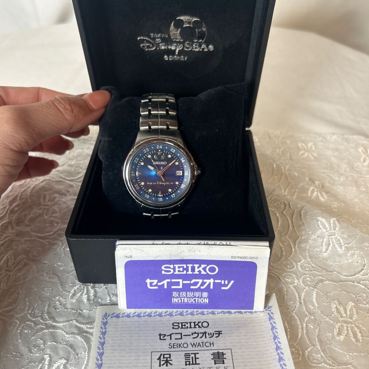 【#tn】【不動】SEIKO腕時計 ミッキー TOKYO Disney SEA BS7N00C-0310 シルバー ブルー セイコー_画像2