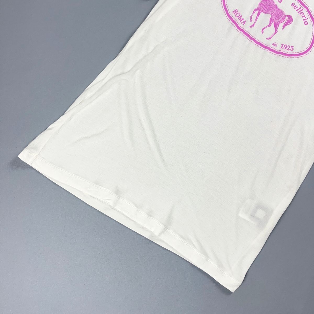 FENDI Fendi передний сигнал Sprint футболка tops женский белый розовый размер 44*MC1814