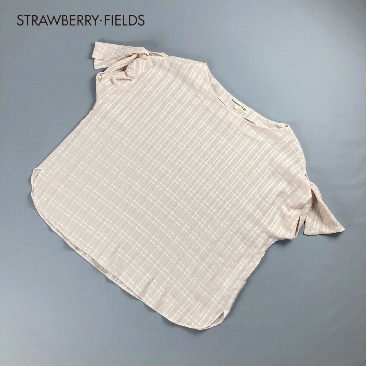 美品 STRAWBERRY-FIELDS ストロベリーフィールズ 袖リボン 総柄 半袖ブラウスカットソー トップス レディース ベージュ サイズF*NC377_画像1