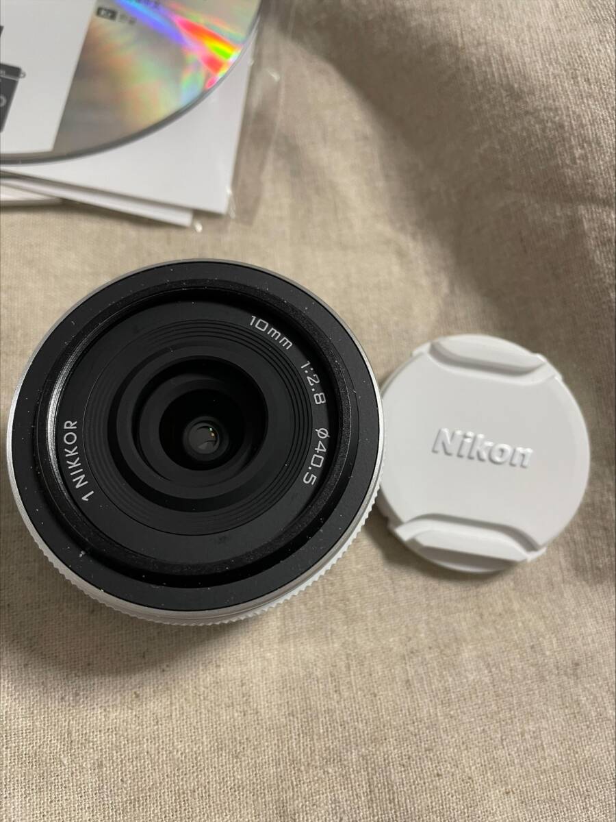 Nikon V1 ミラーレス一眼レフデジタルカメラ レンズ・グリップ付/美品/稼働品_画像9