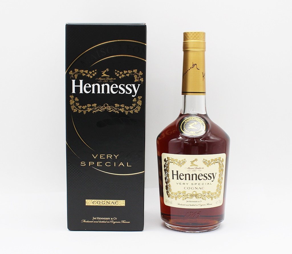 1円【未開栓】ヘネシー ベリースペシャル 700ml 40％ コニャック 箱付き Hennessy VERY SPECIAL z24-892 z_z_画像1