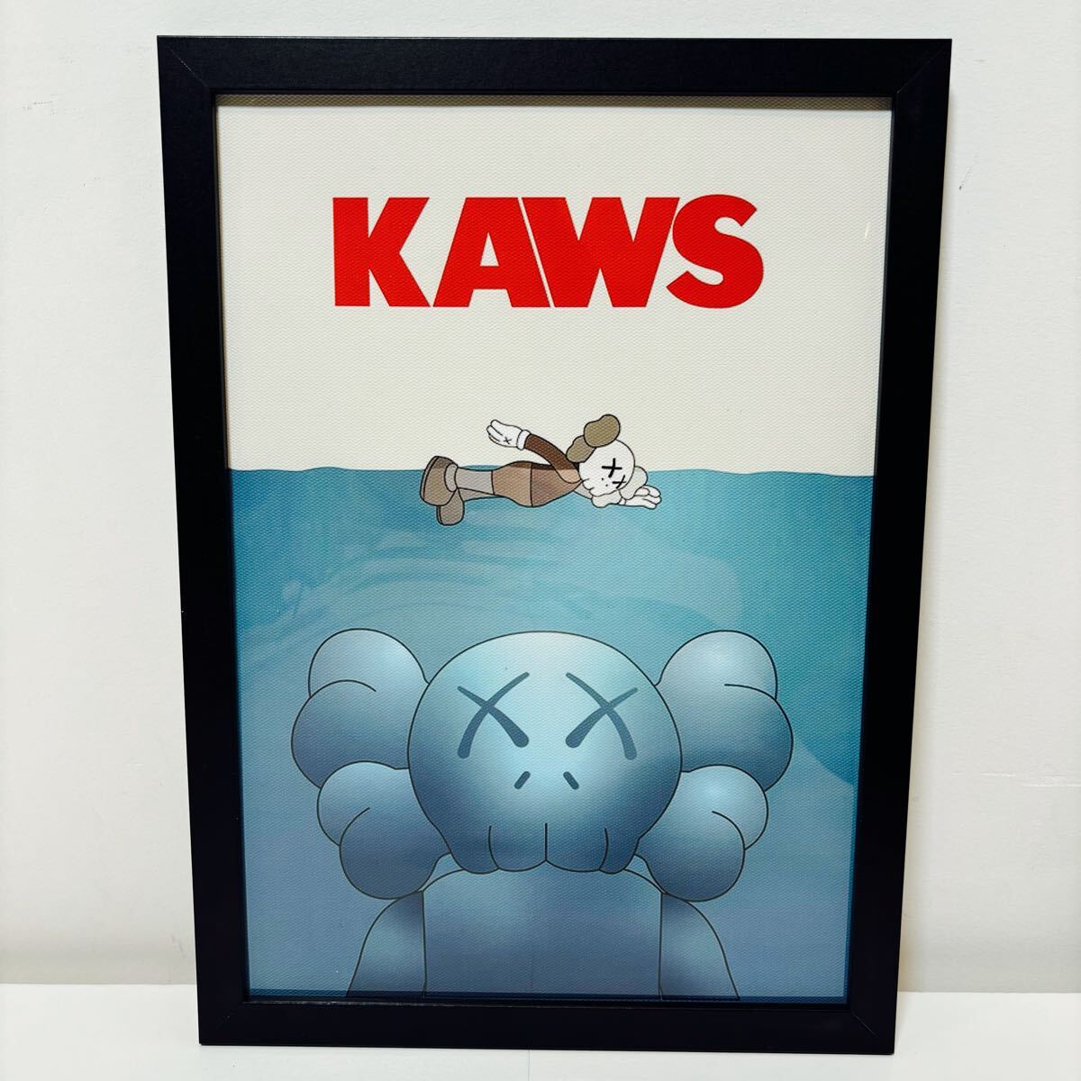 【黒額付きポスター】KAWS(カウズ)47ベアブリック(A4サイズ)_画像2
