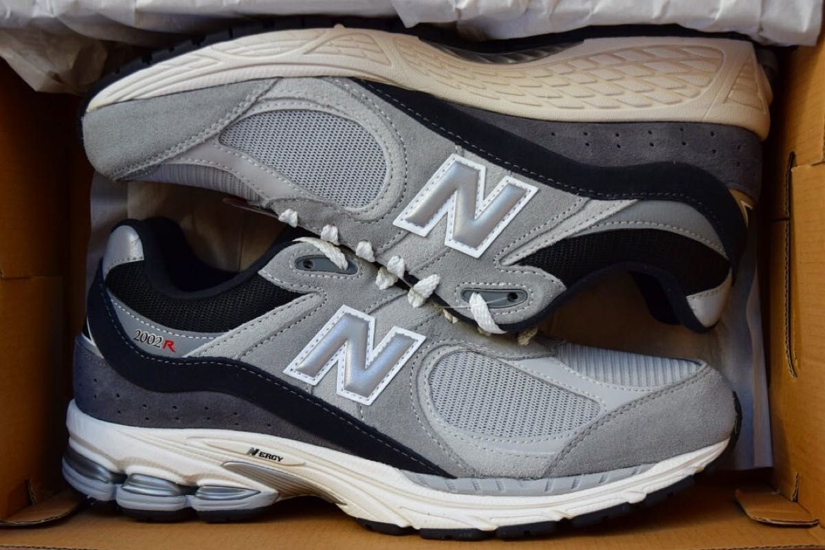 New Balance 2002R "Gray"ニューバランス "グレー" 24cm スニーカー