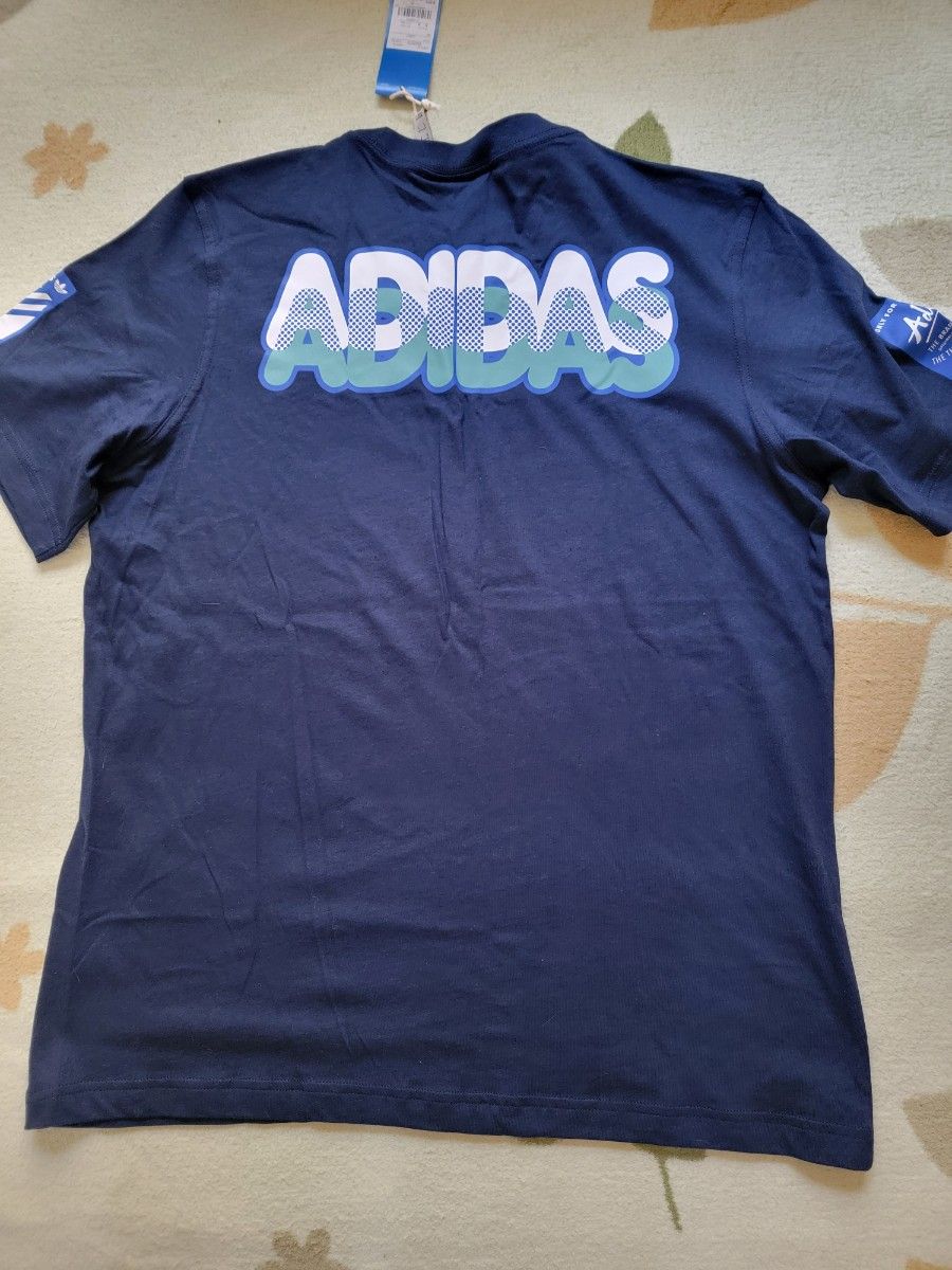 adidas アディダス 半袖Tシャツネイビー 未使用品 サイズO