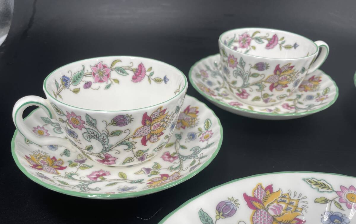  □M123 ☆MINTON HADDON HALL ミントン ハドンホール 洋食器 おまとめ お皿 プレート カップ＆ソーサーなど イギリス 英国製 花柄_画像3