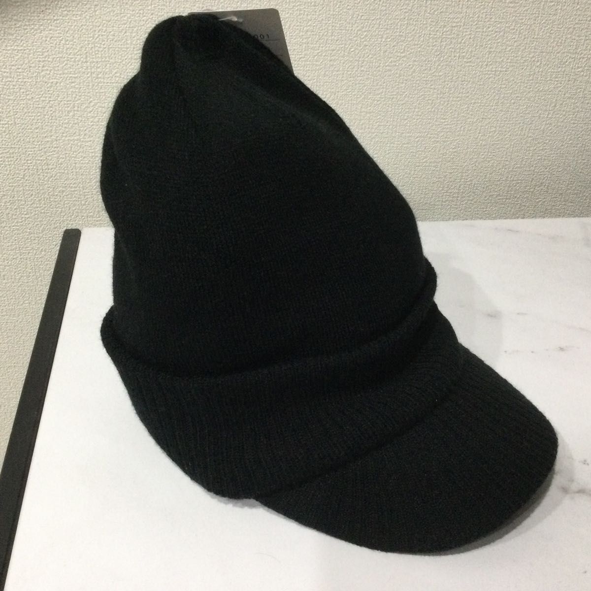 新品タグ付き☆CONVERSEコンバース つば付ニット帽　ニットキャップ　黒　ブラック 手洗い可能　F