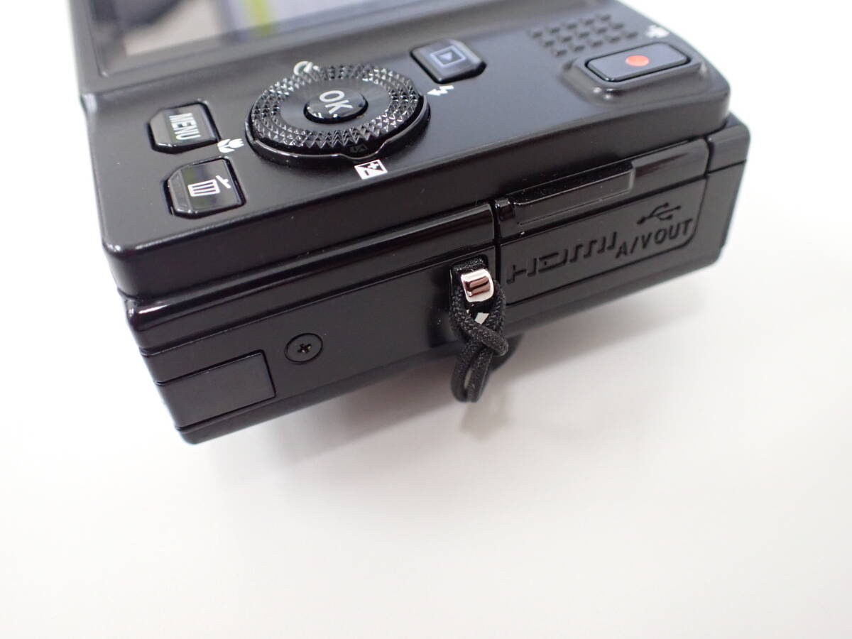 926★Nikon ニコン COOLPIX S8200 デジタルカメラ 本体のみ 動作未確認　中古品　バッテリー切れ_画像4