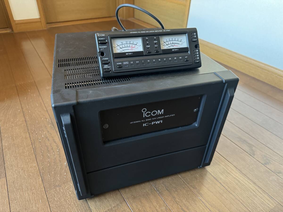  Icom ICOM IC-PW1 HF/50 1kW linear amplifier working properly goods manual box etc. have including carriage 