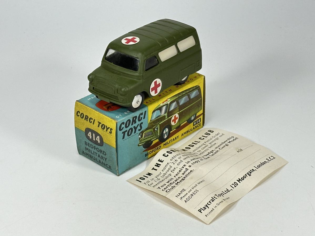 (s832) CORGI TOYS 414 BEDFORD MILITARY AMBULANCE コーギー ミニカー 当時物 _画像1